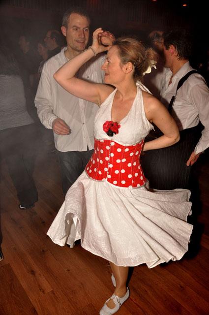 min 2011 03 19 station danse 207